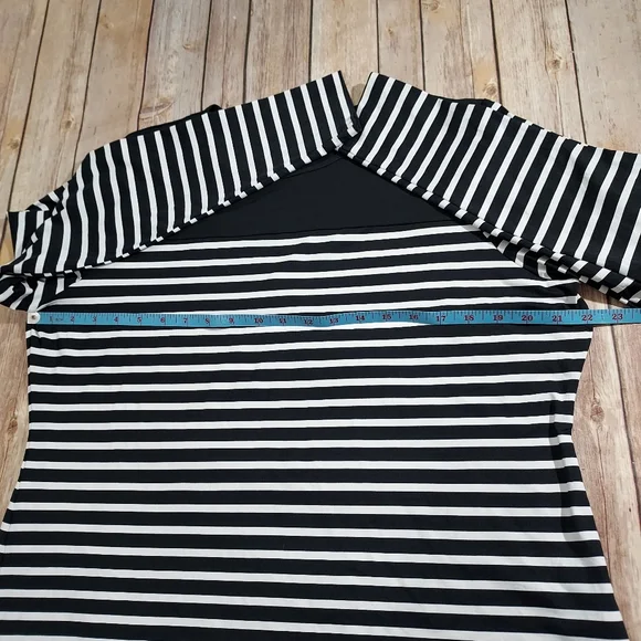 Lands End black and white stripe rash guard swim shirt XL/18 - Picture 6 of 9